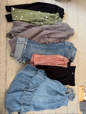 Old Navy Assorted girls size 2T clothing